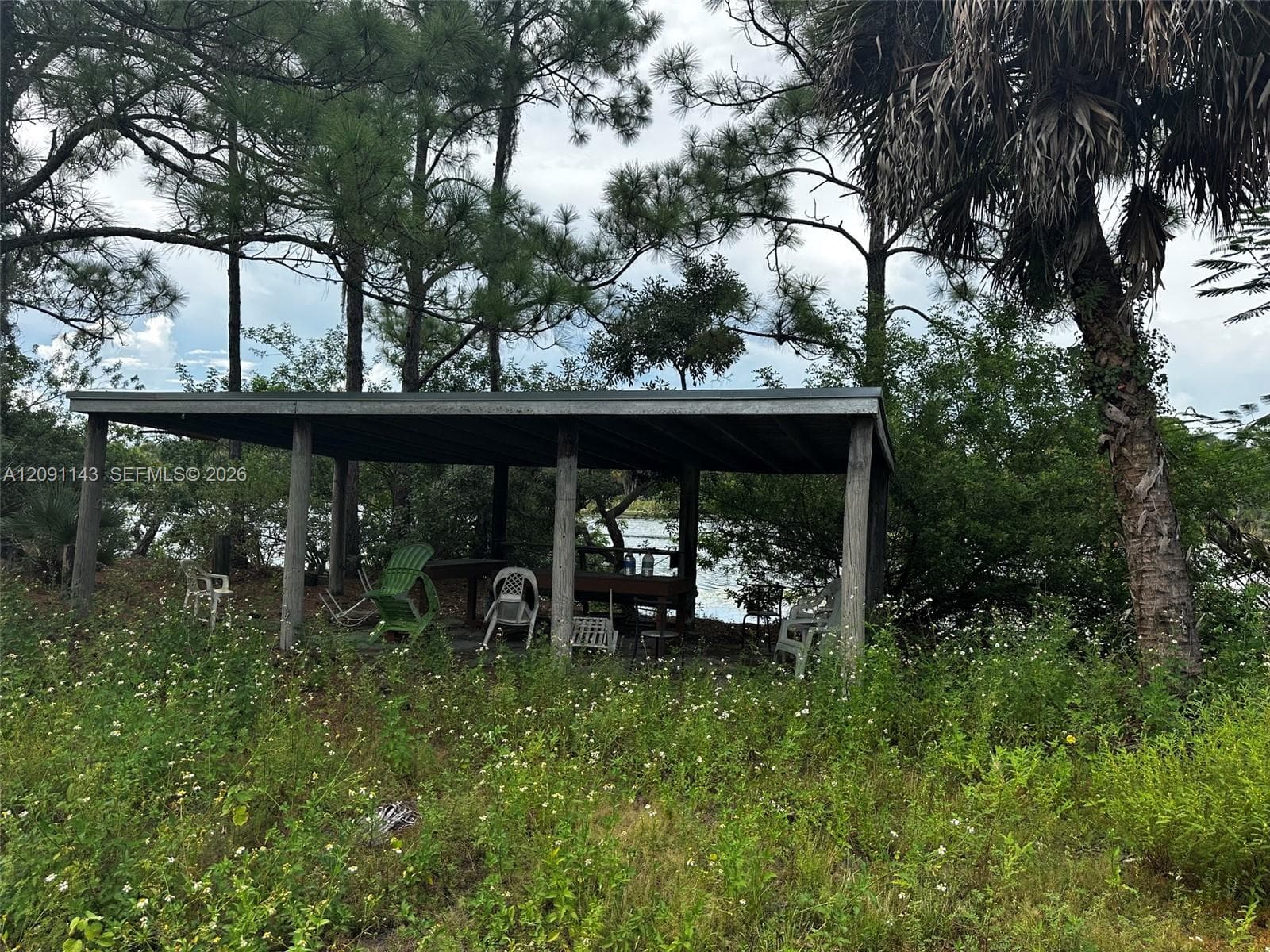 123 Pine Lake Ave, Clewiston FL 33440