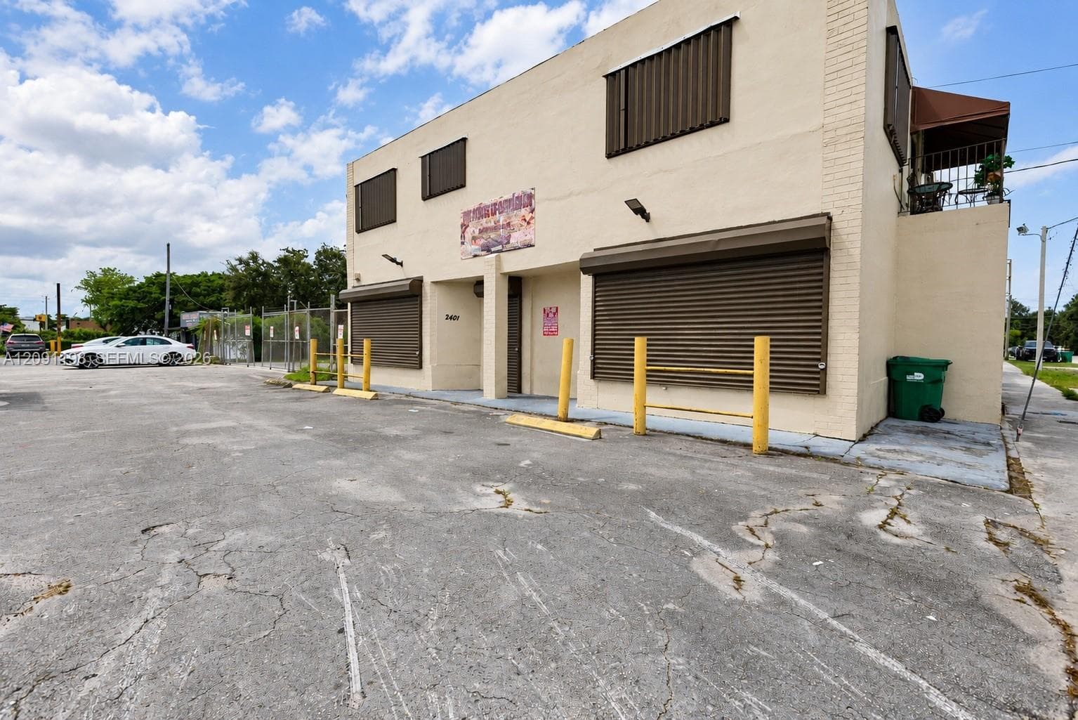 2401 NW 79th St, Miami FL 33147
