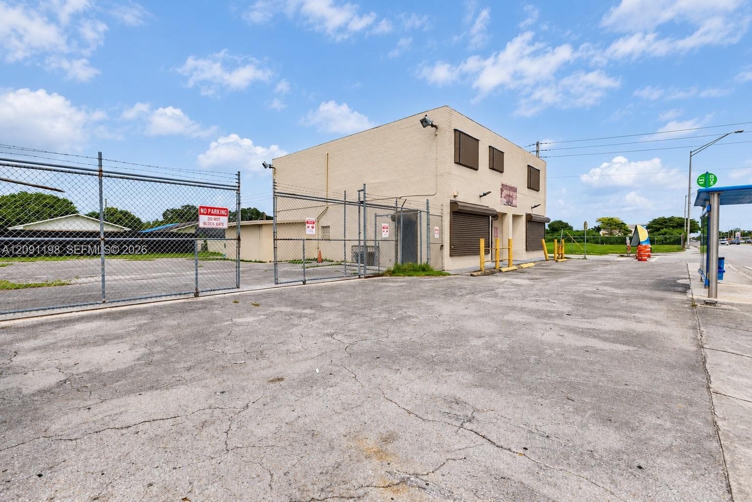 2401 NW 79th St, Miami FL 33147