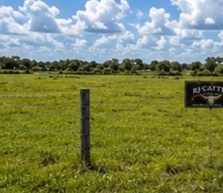 NW 72 Ave, Okeechobee FL 34972