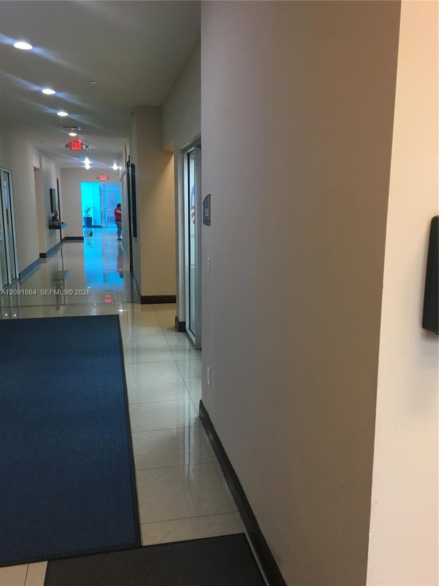 2300 W 84th St # 106, Hialeah FL 33016