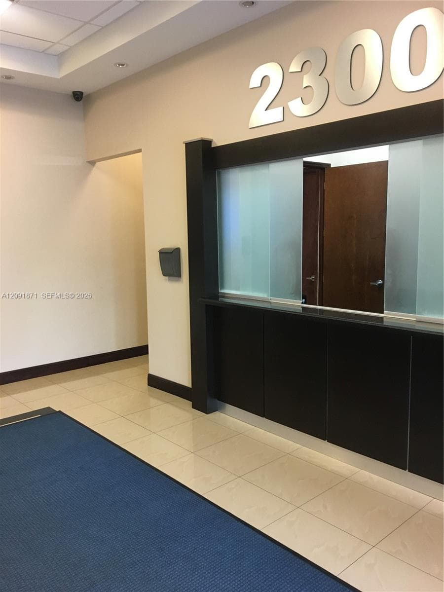 2300 W 84th St # 100, Hialeah FL 33016