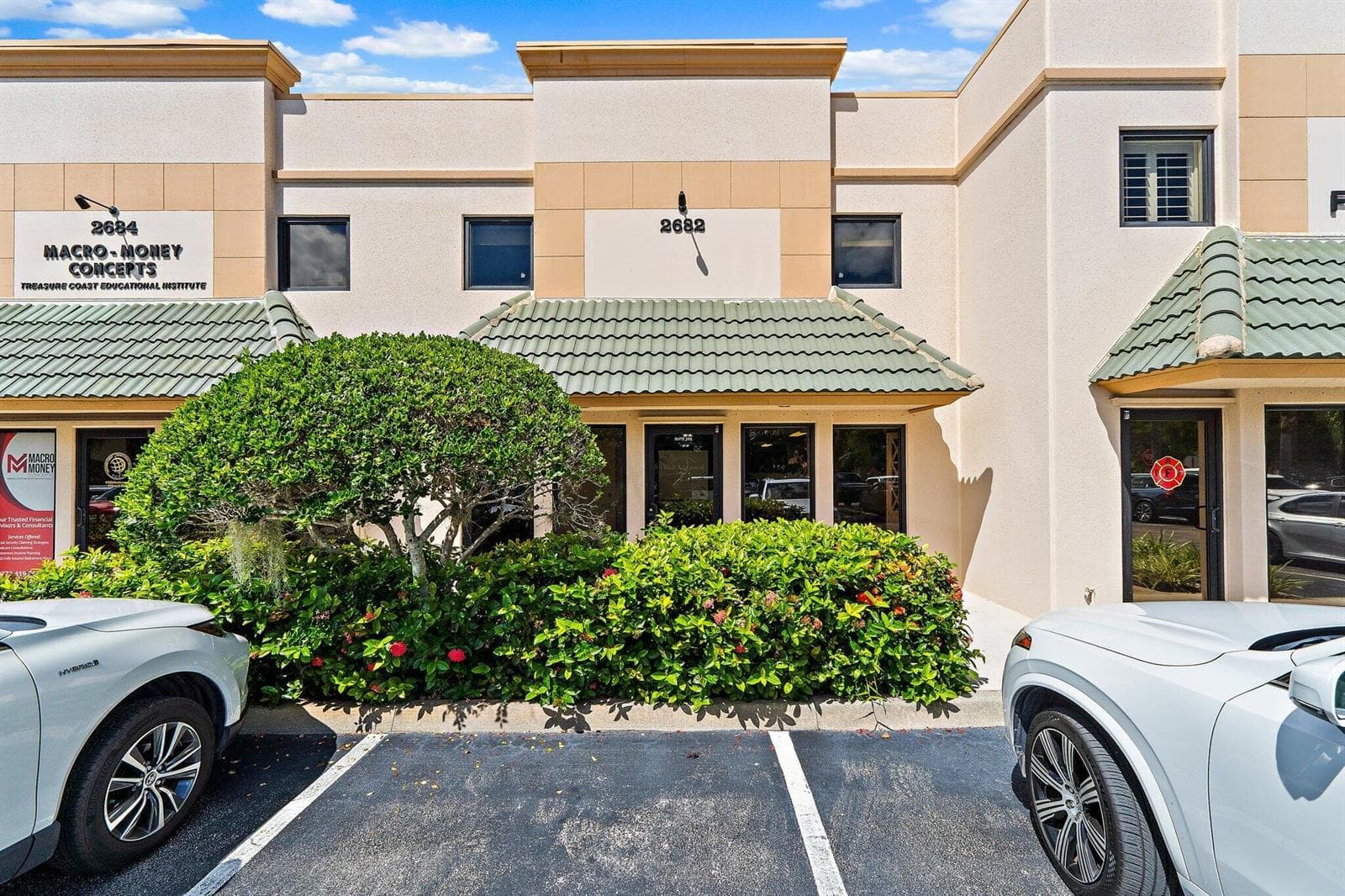 017-2682SEWilloughbyBlvd-Stuart-SMALL