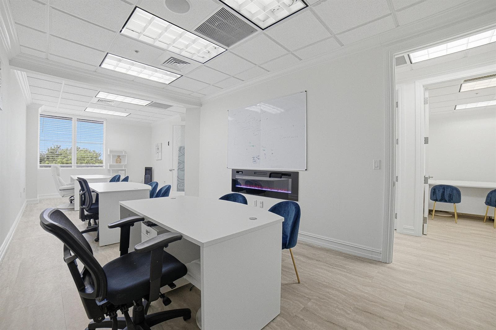 22-Office3-D