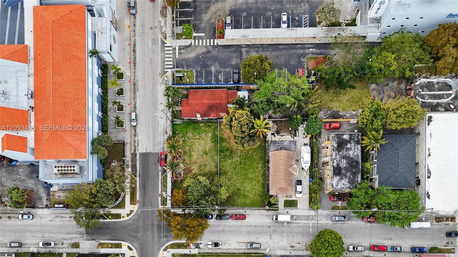 136 SW 11th Ave, Miami FL 33130
