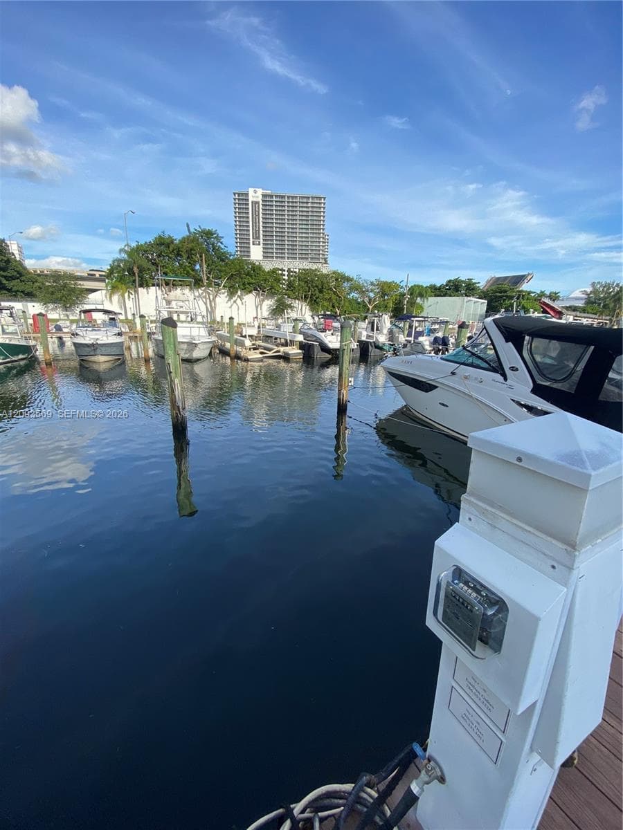1700 NW North River Dr, Miami FL 33125