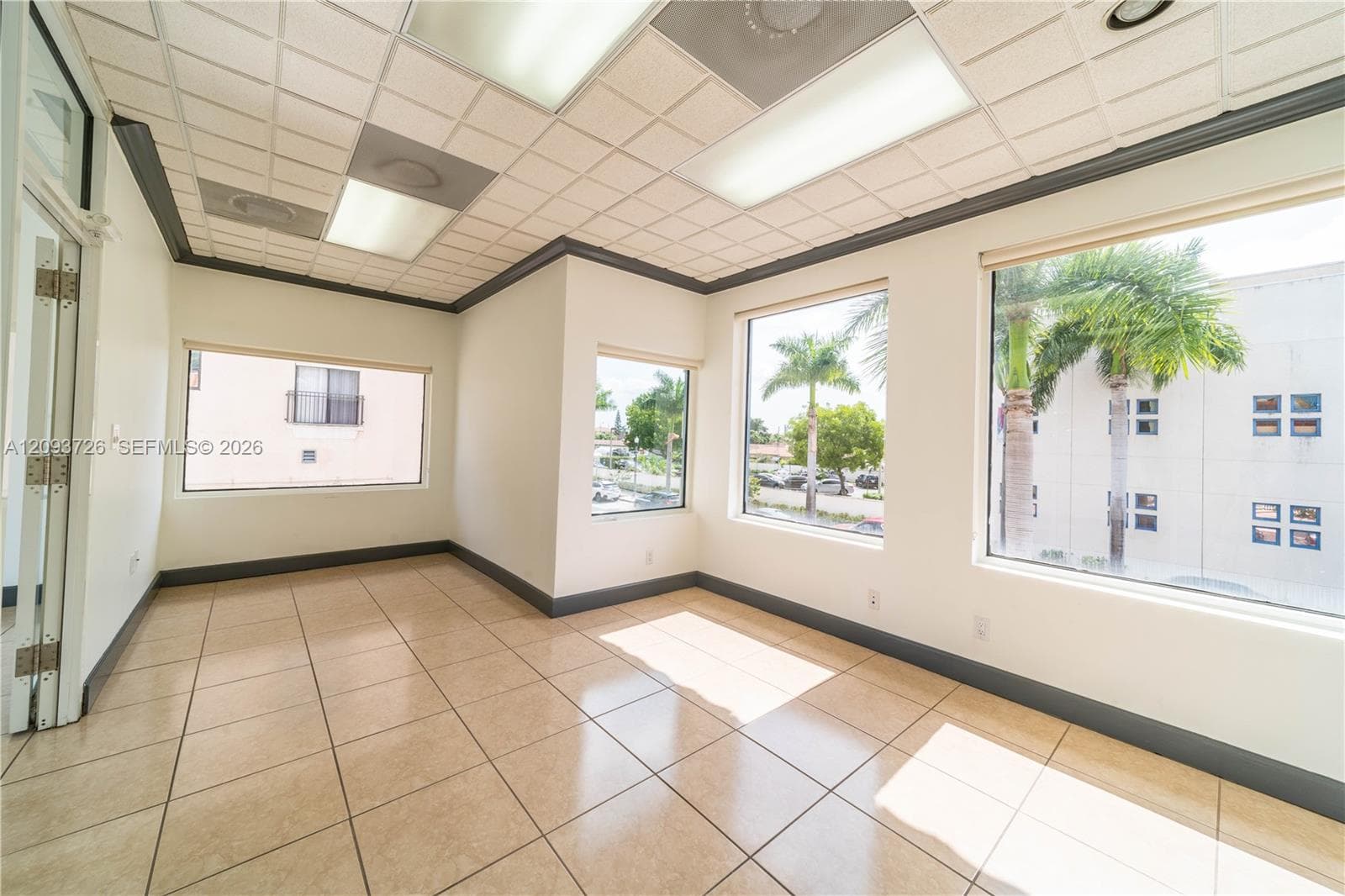 600 Palm Ave, Hialeah FL 33010