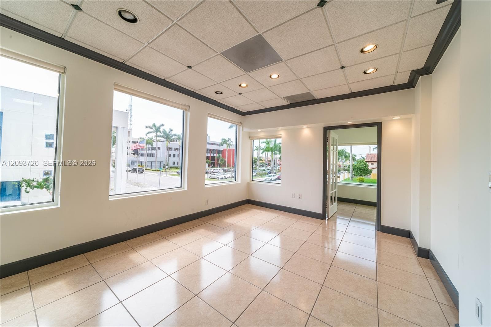 600 Palm Ave, Hialeah FL 33010