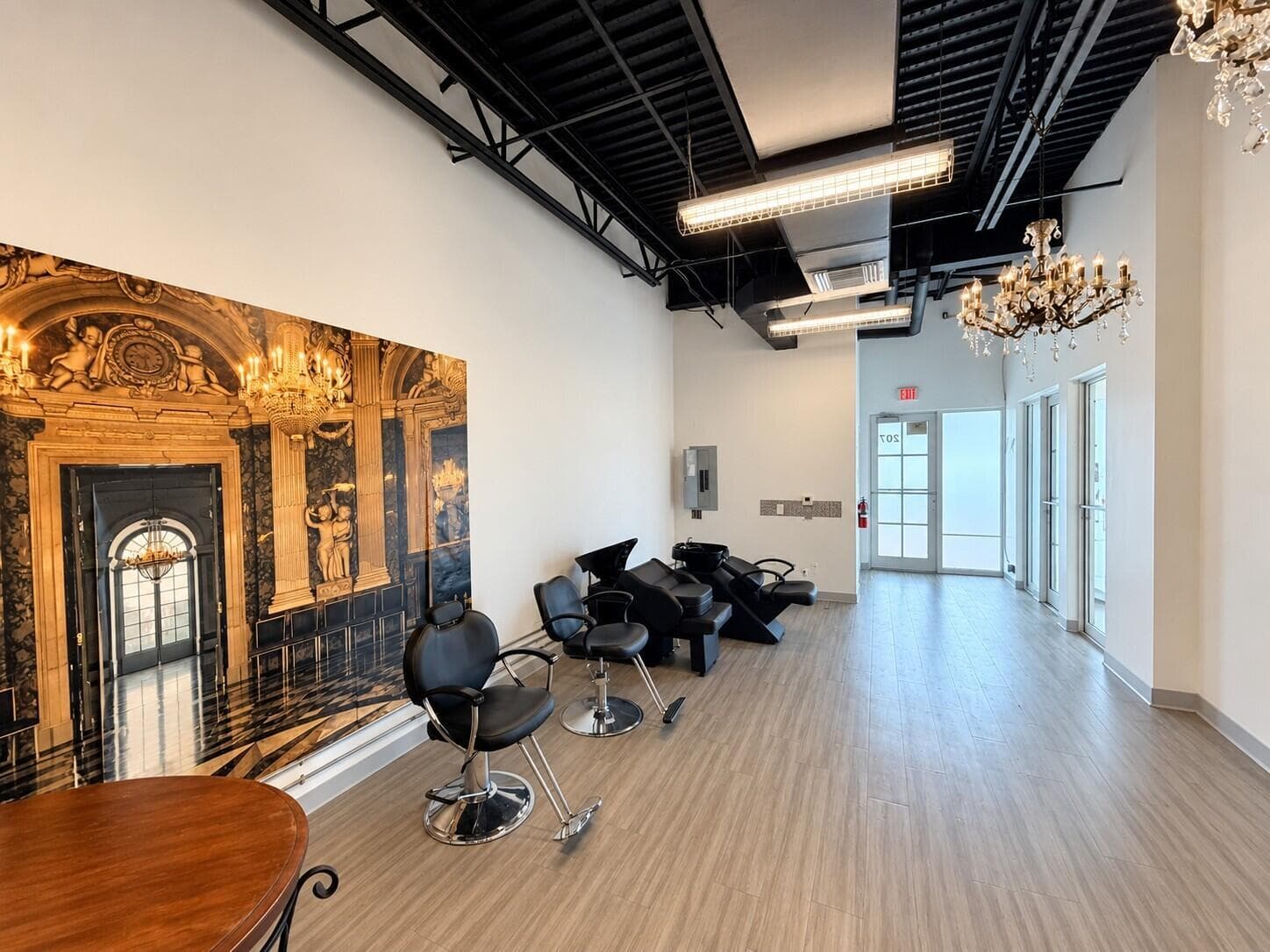 Main room 1