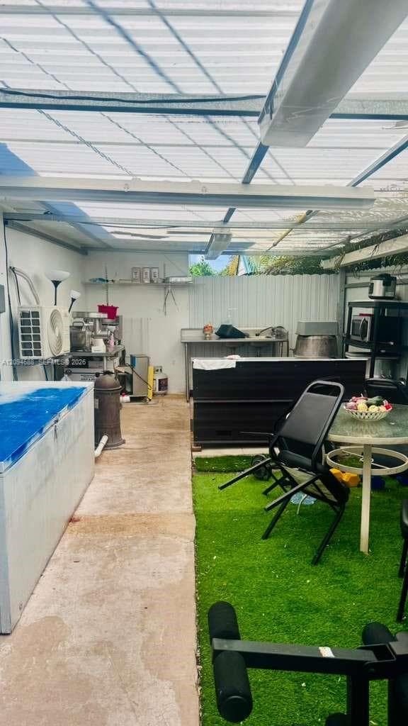 Miami Gardens, FL, 33055