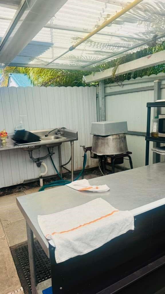 Miami Gardens, FL, 33055