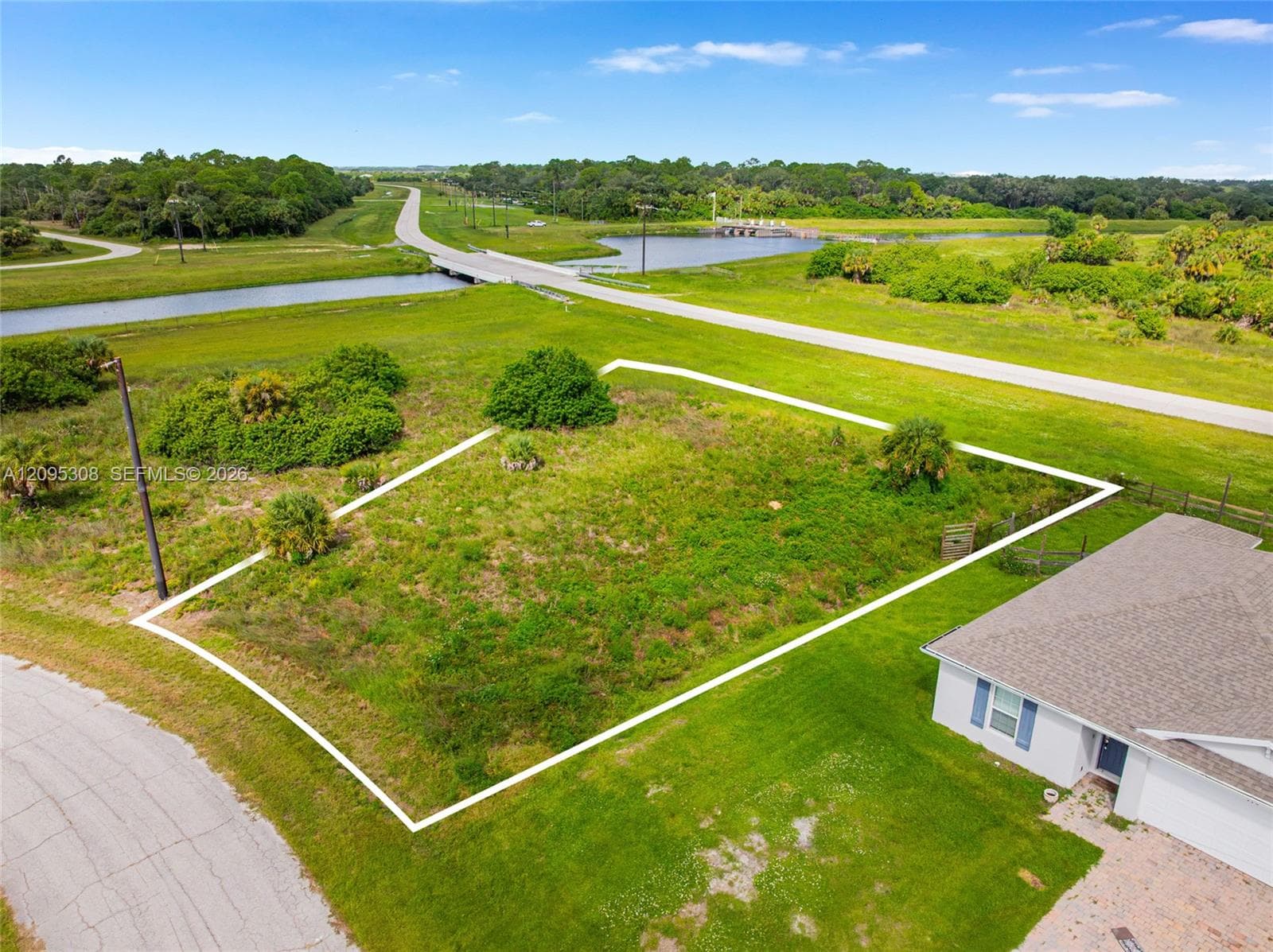 142 Bethlehem Pl, Other City - In The State Of Florida FL 33935