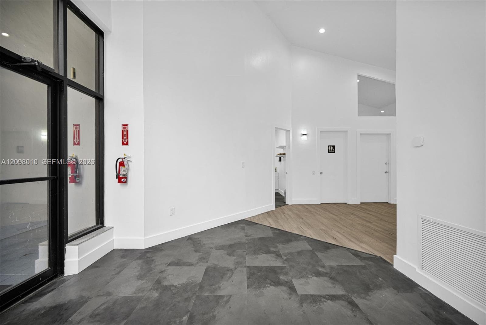 1590 NE 162nd St # 600, North Miami Beach FL 33162