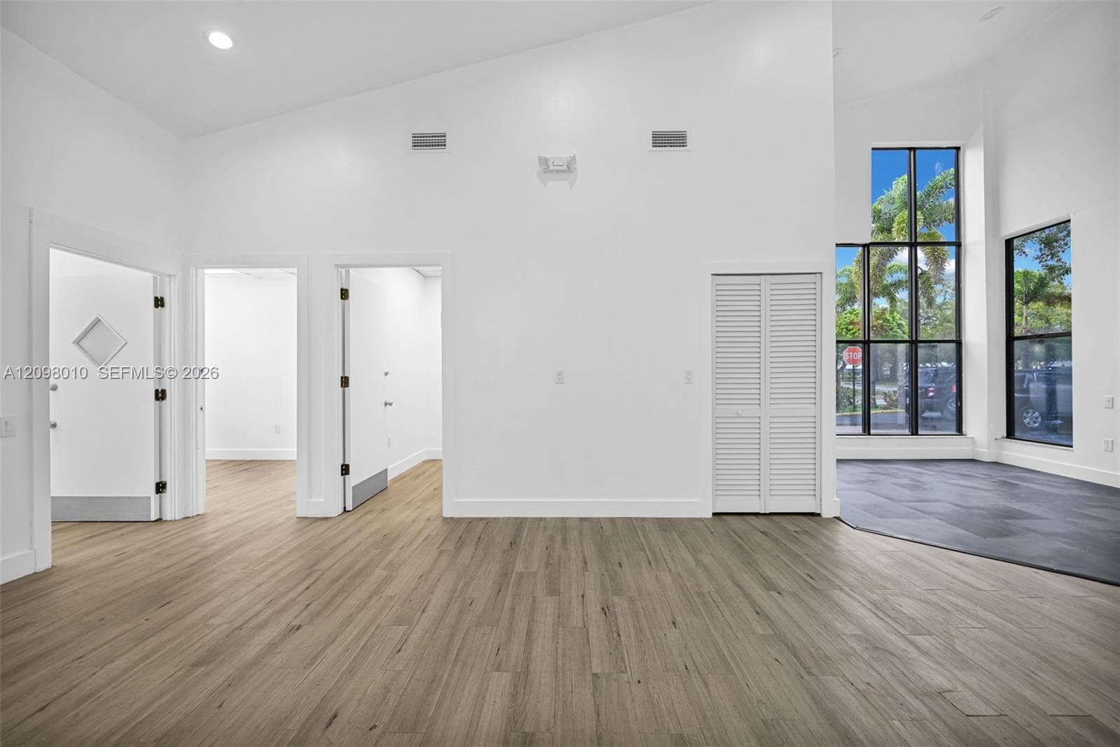 1590 NE 162nd St # 600, North Miami Beach FL 33162